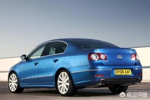 大众R36三厢版好还是大众R36旅行版好？