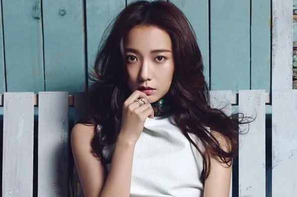 37岁王珞丹自曝退出演艺圈，工作室如何回应？