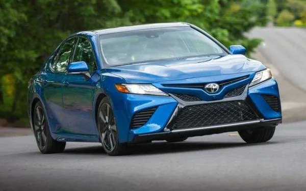 凯美瑞混合动力版