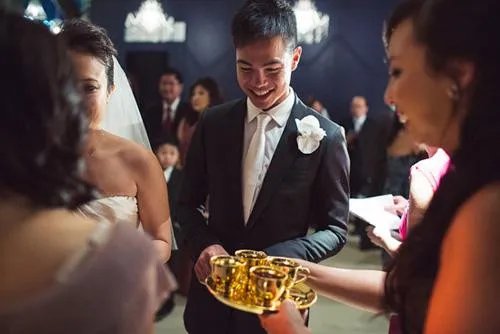 婚礼上的讲话技巧　新郎在婚礼上怎么说话更得体