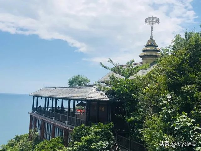 海南旅游业这几年有什么让你觉得进步的地方?