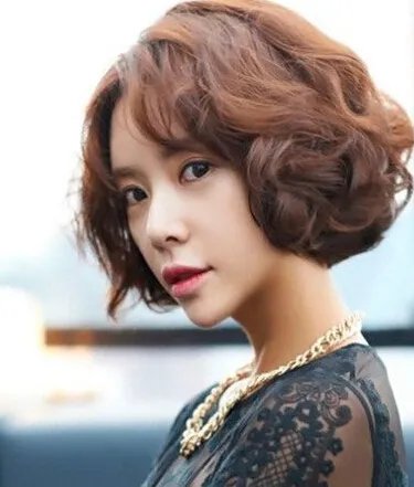 黄静茵整容前后照片对比 勇于承认事实获网友力挺