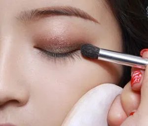 怎样变身昕薇圣诞妆容