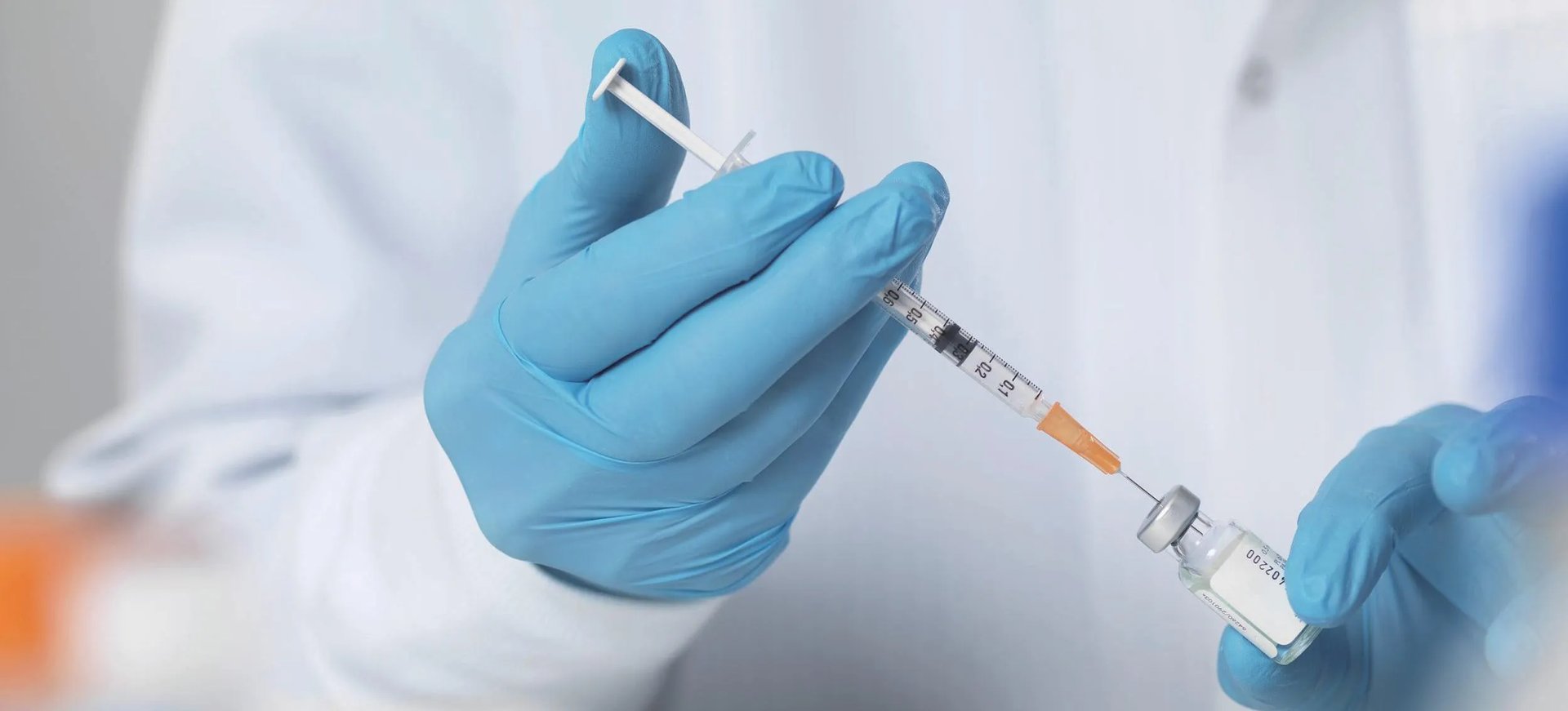 全国新冠疫苗接种超3亿剂次,早点接种疫苗有哪些好处?