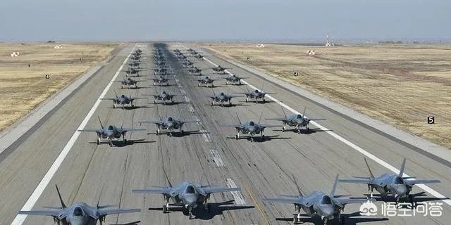 美国军队中有没有阅兵式？