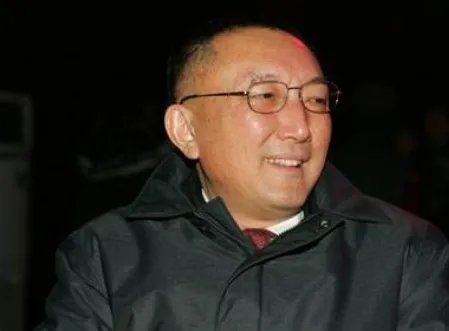 为什么每个电影都有韩三平