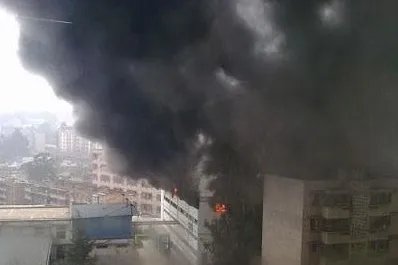 昆明厂房发生爆炸是怎么回事？