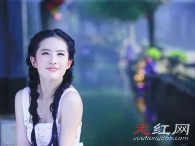 刘亦菲真实年龄究竟是多大 难道真的修改了年纪