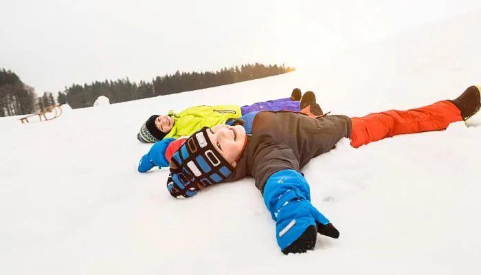 三九四九冰上走的下一句 三九四九冰上走是几月