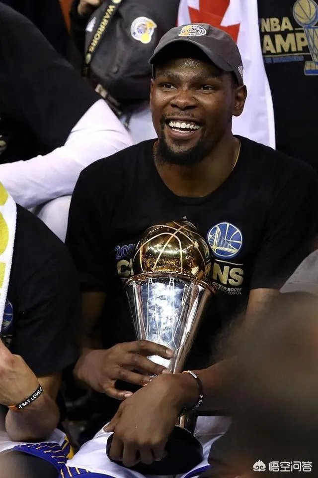 杜兰特多少钱加盟勇士