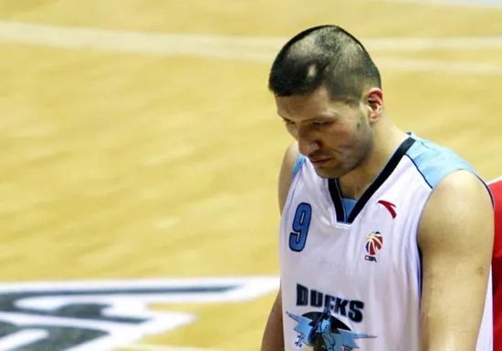 巴特尔女儿是亲生的吗？ 女儿惊艳生活照曝光