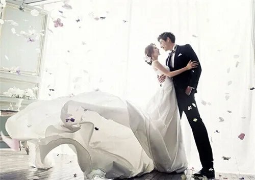 婚纱照姿势大全图片  婚纱照姿势这样摆才好看