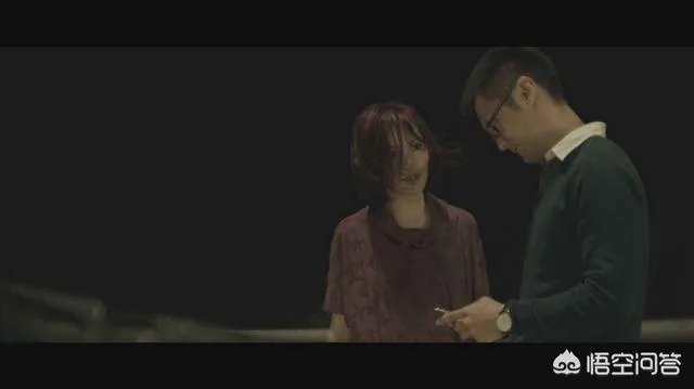 工装裤怎么搭配上衣？