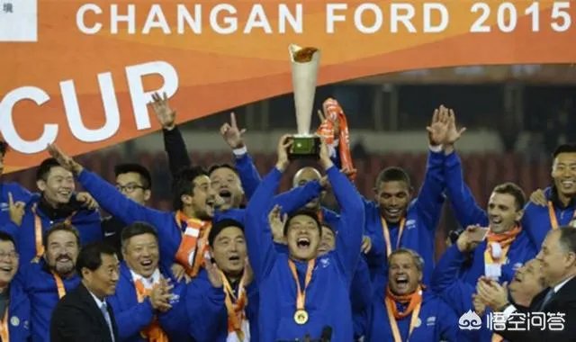 上海申花和广州恒大都是在什么时候获得3座超级杯冠军的？