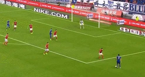 上海申花2:2广州恒大,为何本土前锋总是空门不进?