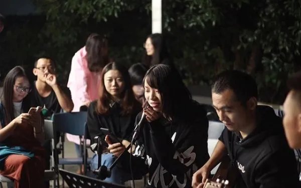 杭州哪里有比较厉害的吉他老师啊？