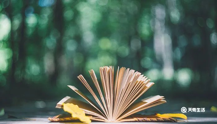 月落乌啼霜满天 江枫渔火对愁眠意思