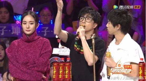 美军高调宣布要过台海 耍什么花样