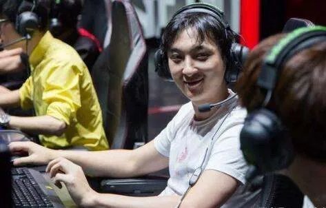 王思聪是如何回应李麒麟的？事情的原委是什么？