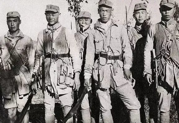 八路军和新四军有什么区别？分别是什么时期的叫法？