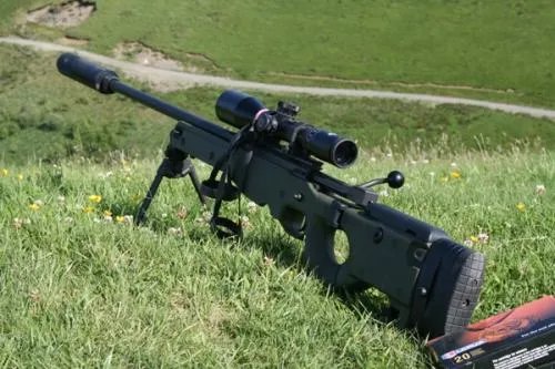 美国总统保镖分3层,他们分别携带的都是什么武器?