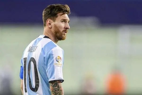 梅西共获得多少次世界足球先生？还能获得多少次？