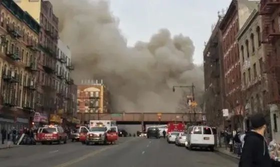 美国纽约时代广场传出巨大爆炸声，遇到这种事该如何避免自己受到波及？