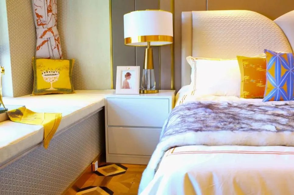 当红星天铂遇见XPOWER=全屋整装没有墙插座！