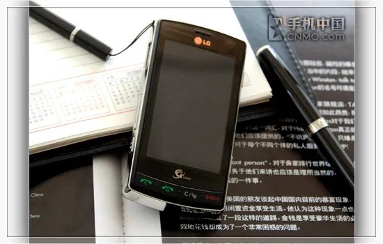 誓与伯爵争锋! LG双网双待KW838评测