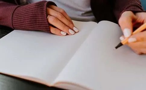 从未离开作文800字