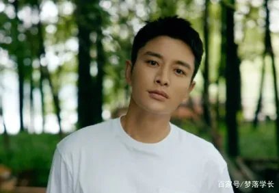 夜宿门过去三年了，Pgone发新歌嘲讽贾乃亮，他和李小璐还在一起吗？