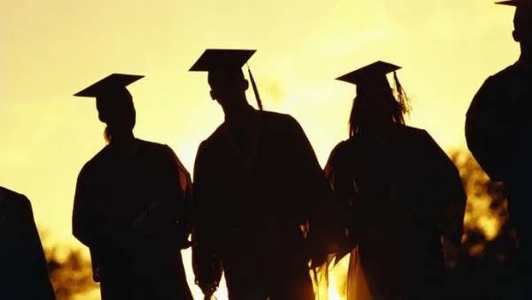 行政管理在职研究生报考条件是什么？