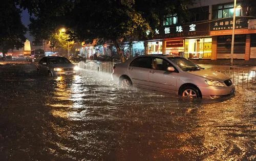 湖北随县暴雨致21人遇难,4人失联,这场雨会下到何时?