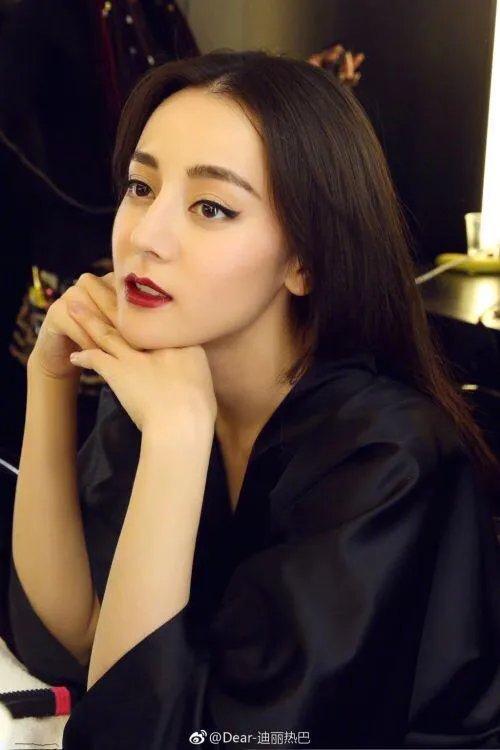 你们觉得小迪更美还是baby更美？