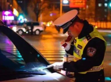 援鄂女护士与男友双双被撞身亡，肇事司机会被如何惩罚？