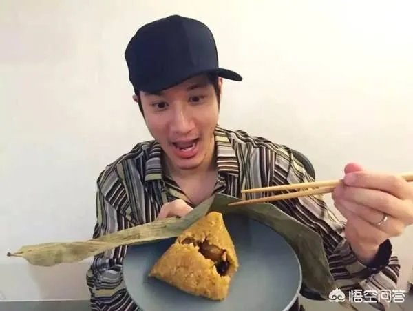 王力宏身家过亿却穿破洞袜子，是真的吗？你怎么看？