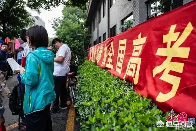 大家预计一下，2019年云南理科一本线会是多少？