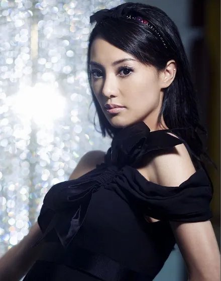 关颖个人资料简介 关颖的老公背景资料