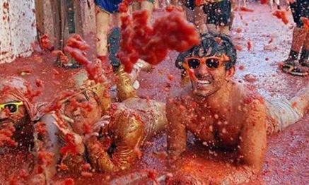 西班牙西红柿节始于什么时候？西红柿大战又是怎么由来的？