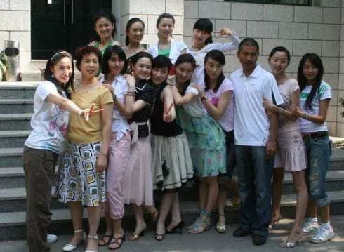 2002级表演系本科有哪些明星