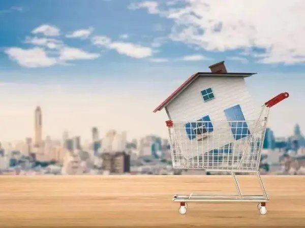 农民日报评多地鼓励农民进城买房：不能不算后路账！农民进城买房划算吗？