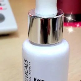 尤皙ultraceuticals护肤品怎么样?尤皙明星产品推荐