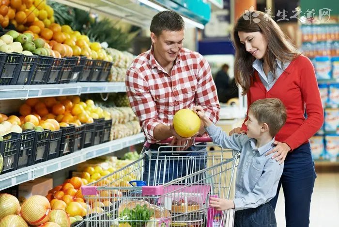 睫毛膏怎么用才自然 分三步最自然