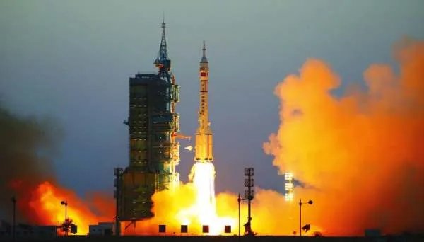 神舟11号发射时间