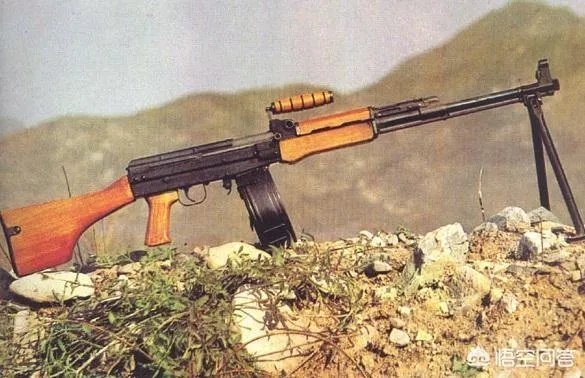 81式突击步枪有哪些优点？又有哪些缺点？