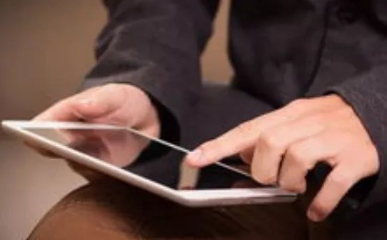 虞书欣朋友圈内容被售卖，作为普通人，有必要担心吗？