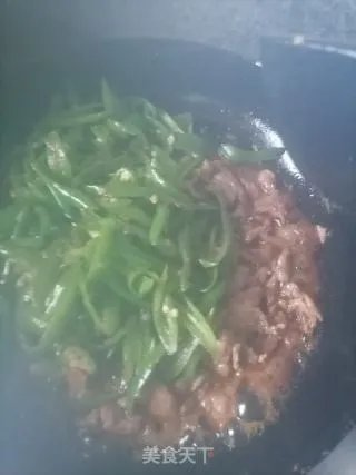 辣椒炒羊肉