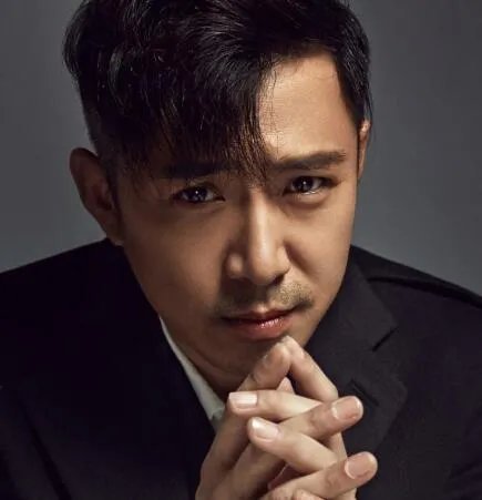 演员高泓贤电视剧大全 英俊帅气彰显成熟男人味道