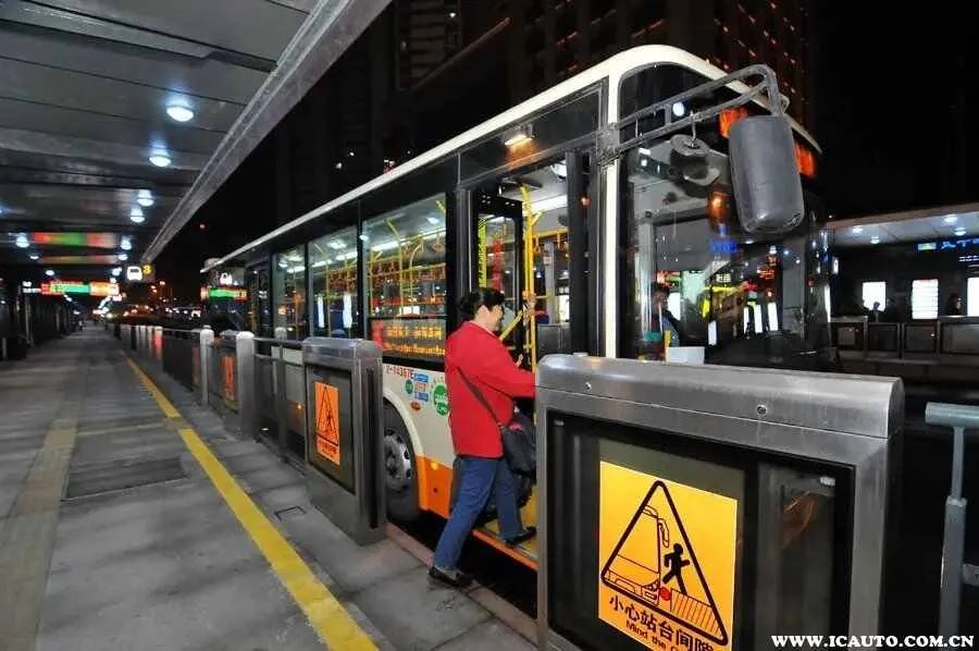 BRT是什么车？快速公交brt什么意思？