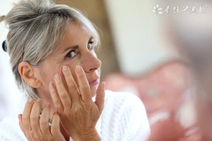 戴眼镜眼球突出怎么办